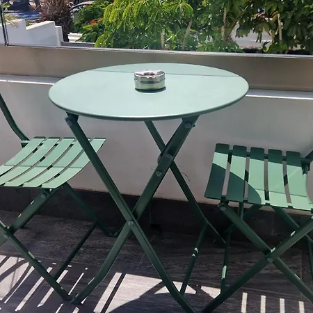 Couette-café Portofino With Pool In Cristianos